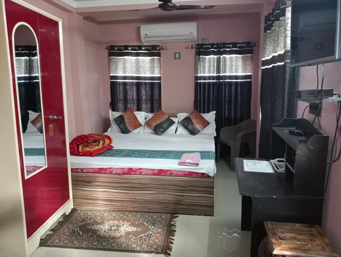 Hotel Royale Колката Екстериор снимка