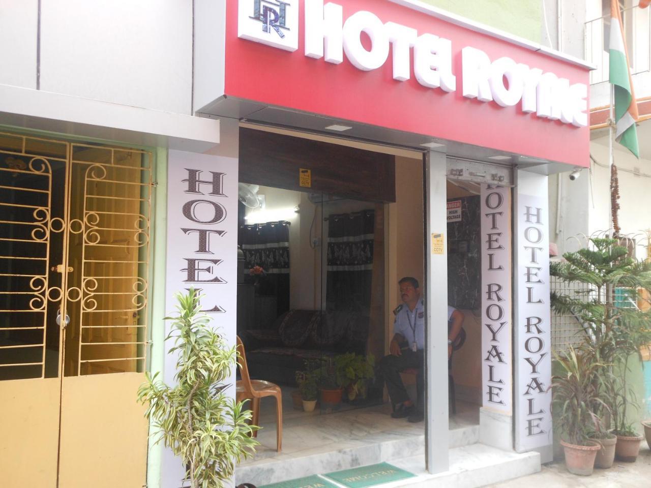 Hotel Royale Колката Екстериор снимка